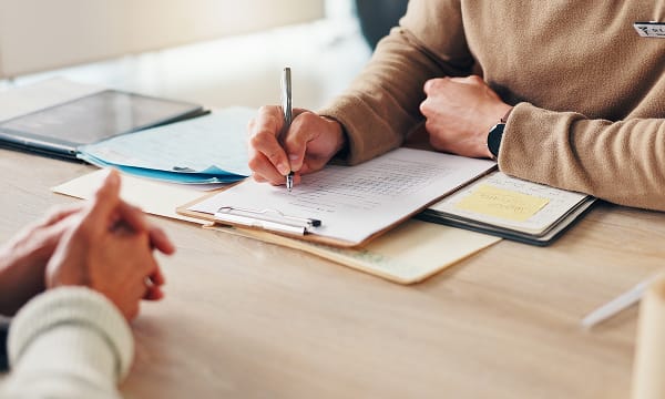 4. 행정 및 운영 지원